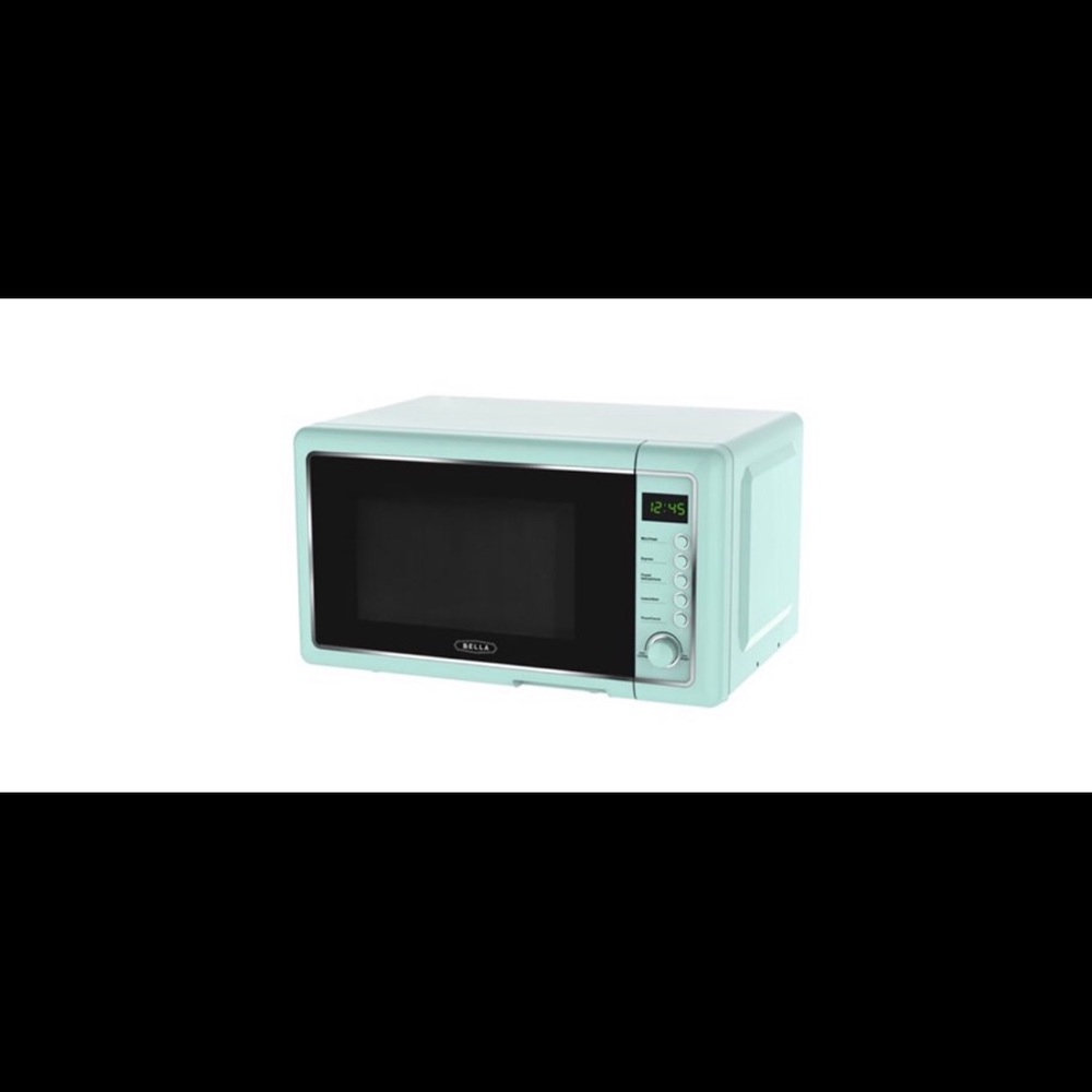 BRAND NEW BELLA MICROWAVE OVEN!!!